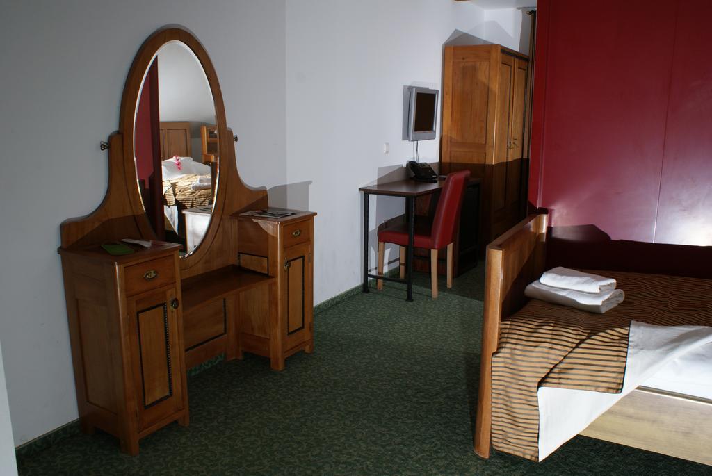 Hotel Park Ptuj Esterno foto