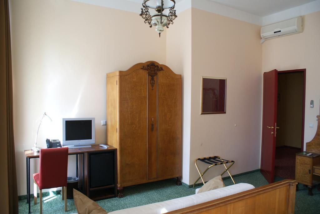 Hotel Park Ptuj Esterno foto