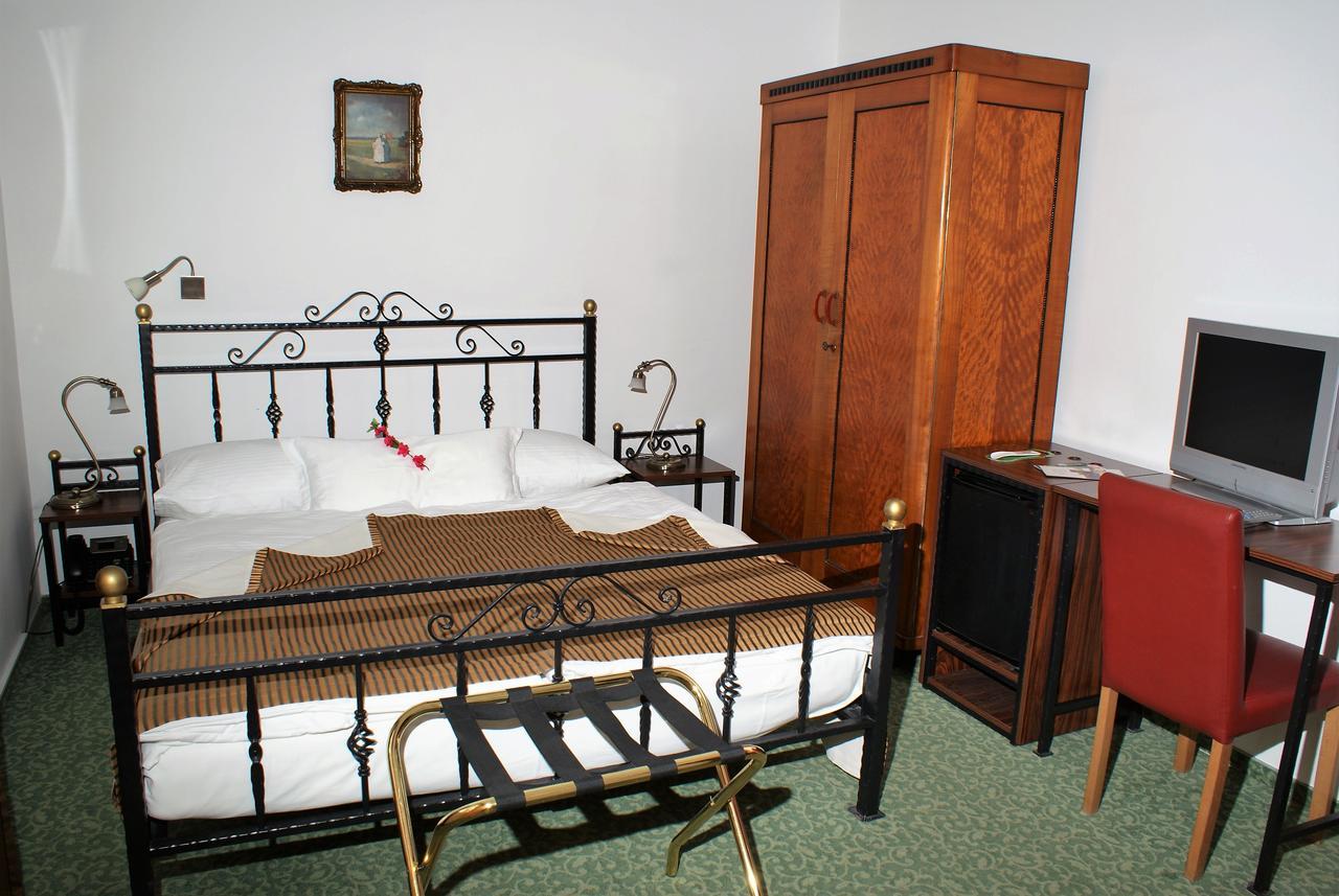 Hotel Park Ptuj Esterno foto
